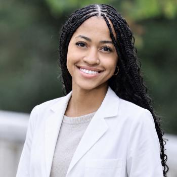 Lindsay Kennedy headshot